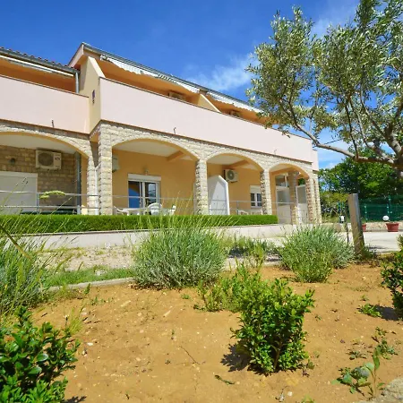 Ivan-5 By Interhome Maslenica