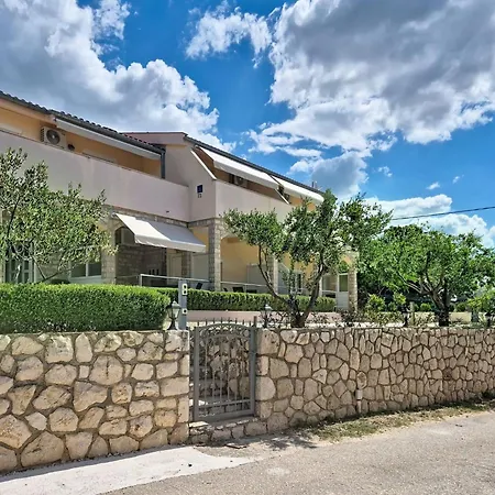 Lägenhet Ivan-5 By Interhome Maslenica