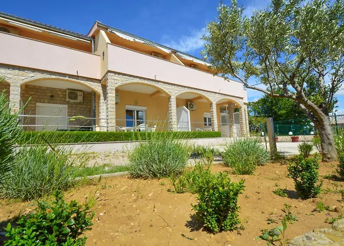 Ivan-5 By Interhome Maslenica