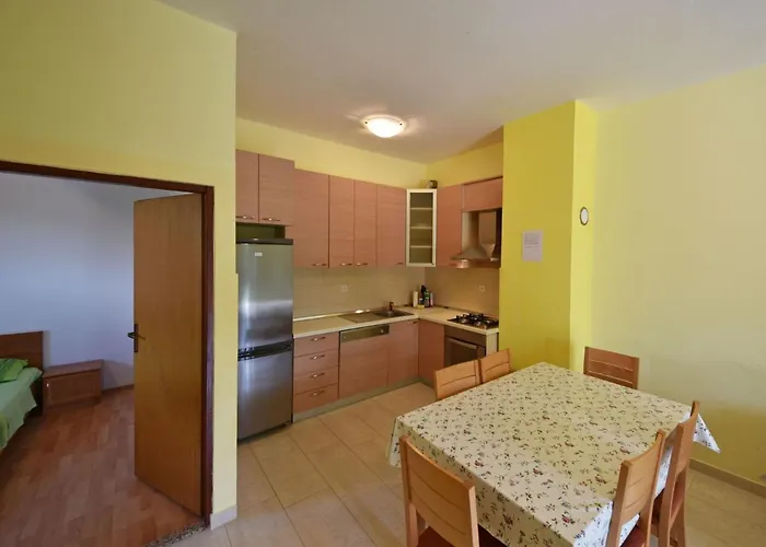 Appartamento Ivan-5 By Interhome