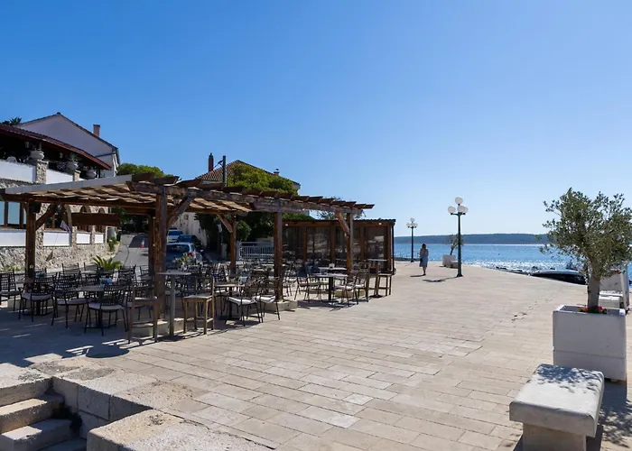 Ivan-5 By Interhome *